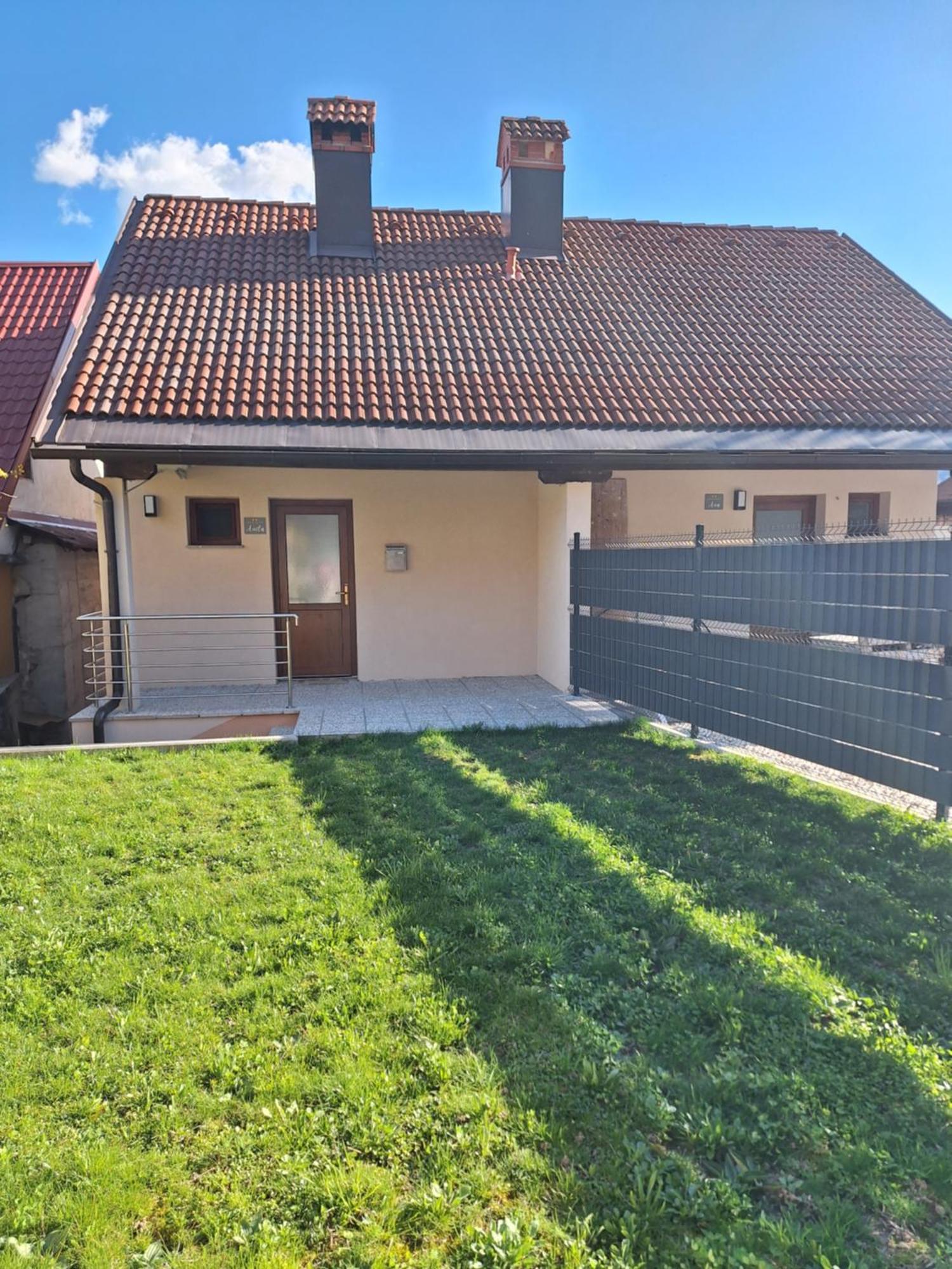 בובק Apartma Maks & Anita מראה חיצוני תמונה